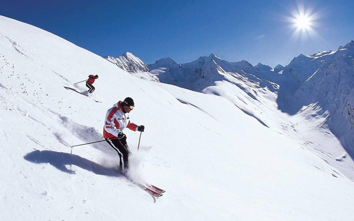 Skiing Tours